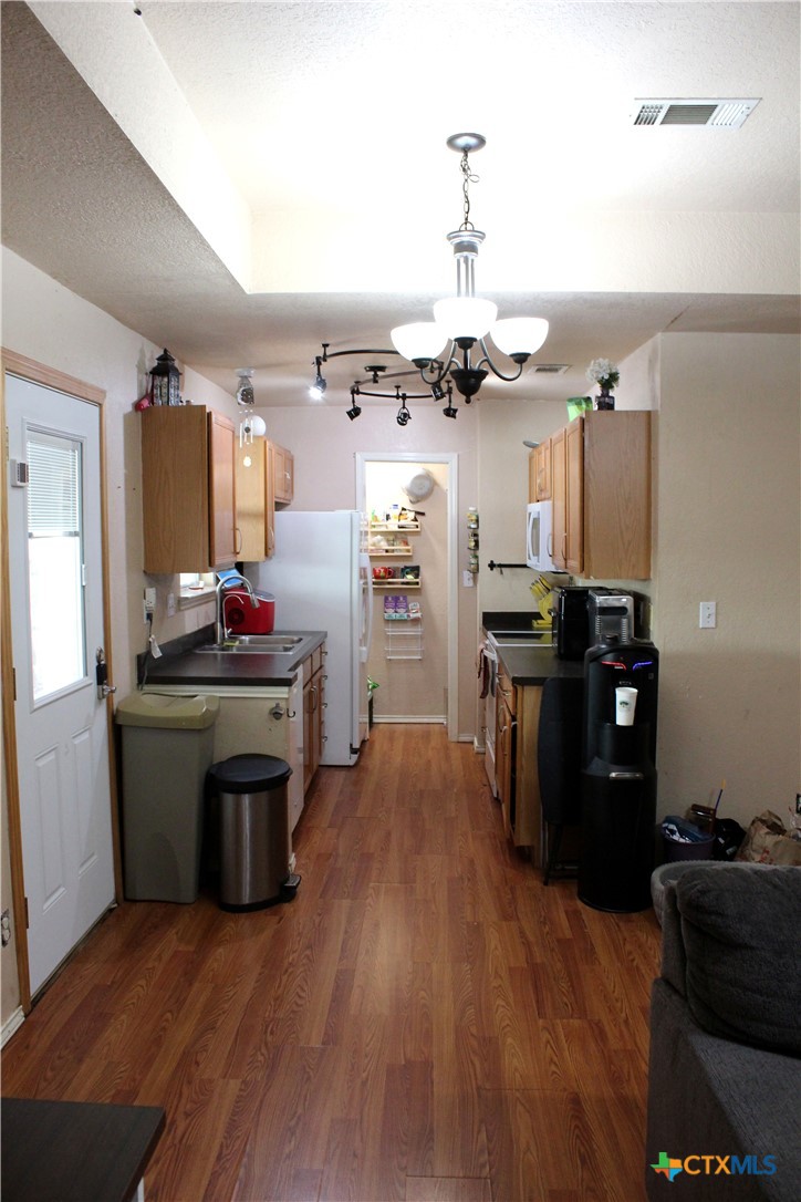 1153 Overlook Way Property Photo 7
