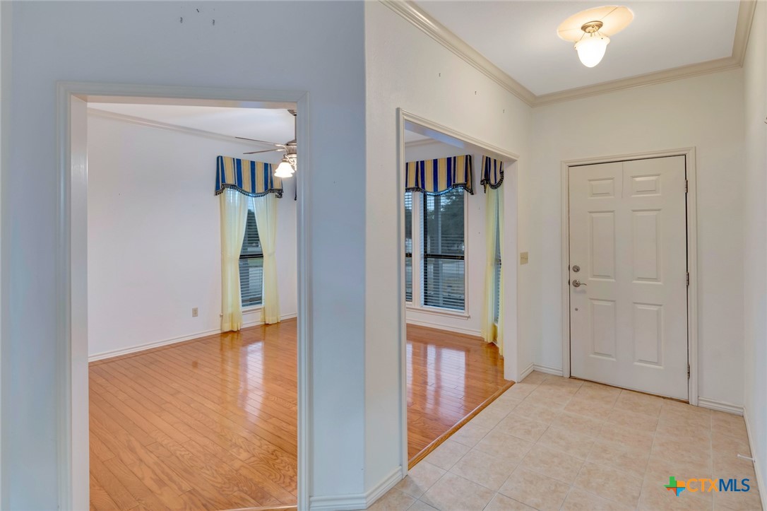 192 Huron Street Property Photo 12