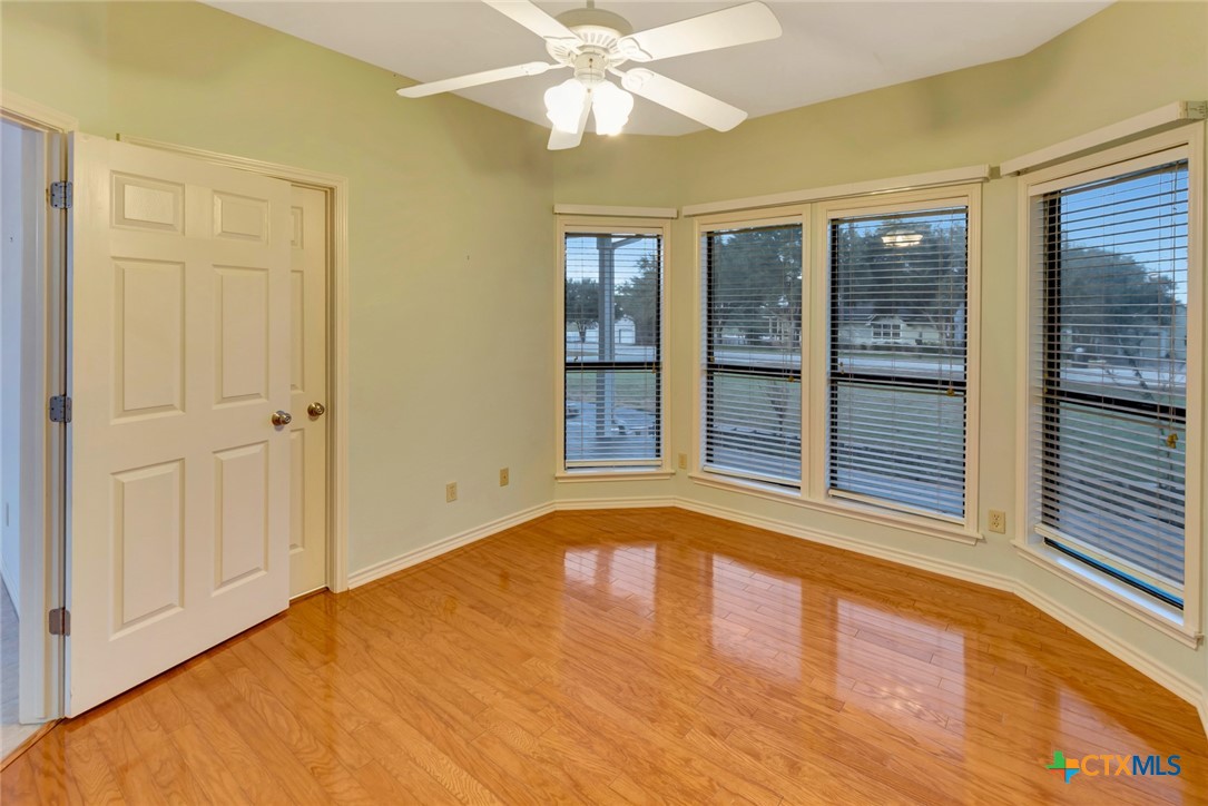 192 Huron Street Property Photo 32