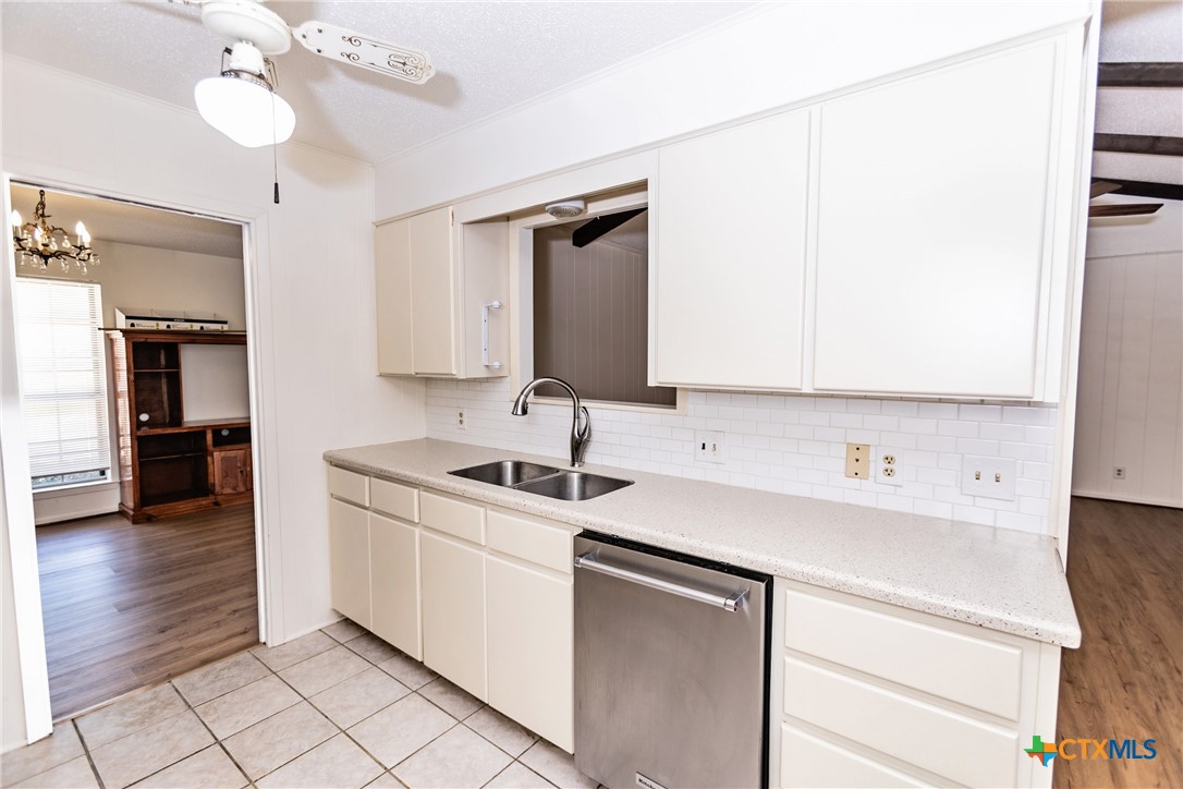 3205 Pin Oak Drive Property Photo 17