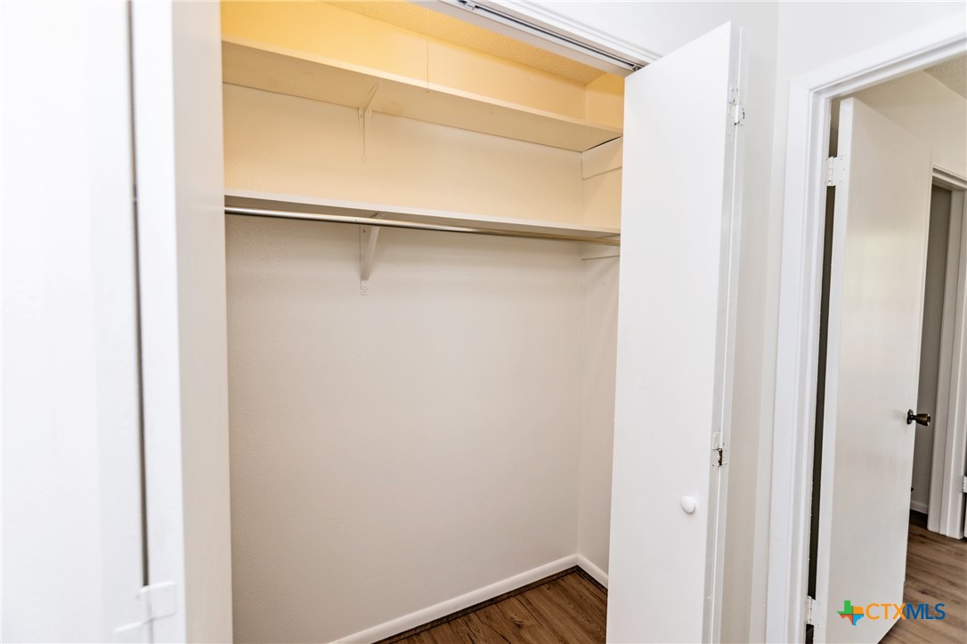 3205 Pin Oak Drive Property Photo 27