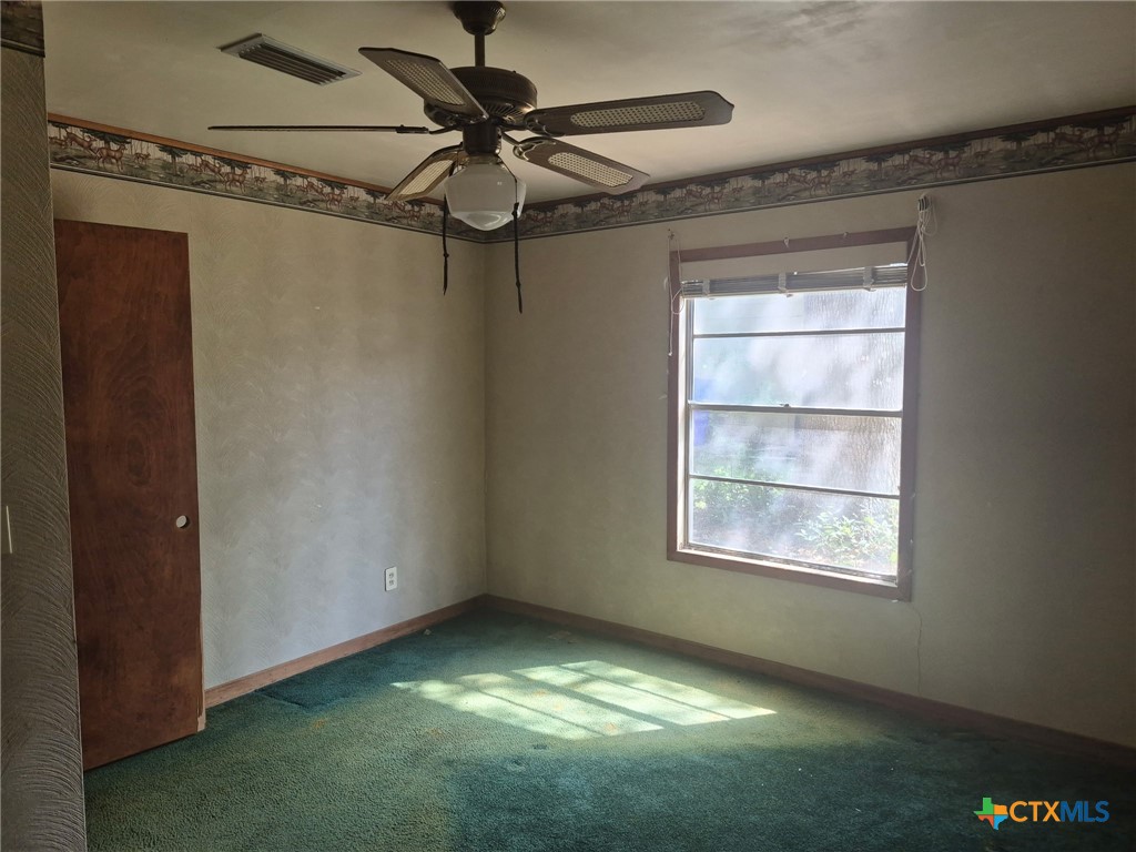404 Svoboda Street Property Photo 12