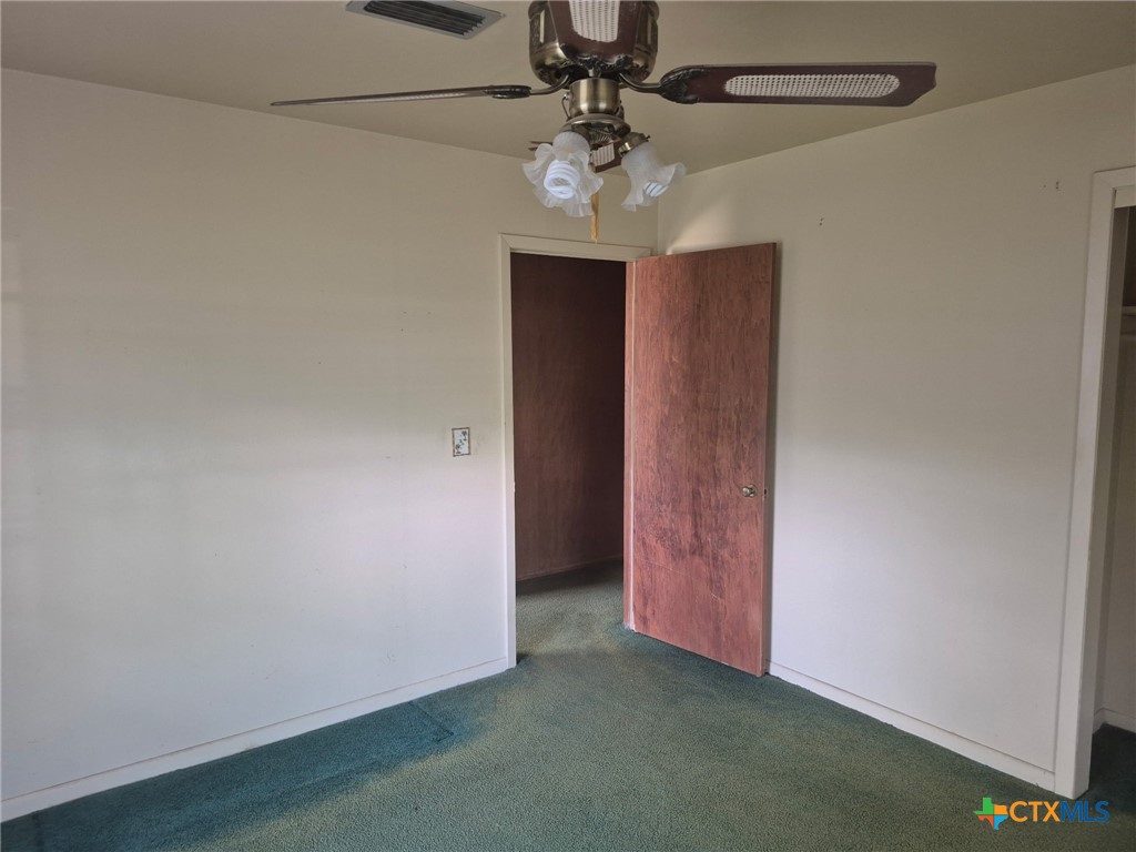 404 Svoboda Street Property Photo 15