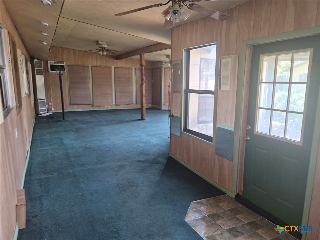 404 Svoboda Street Property Photo 16