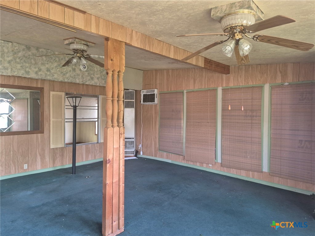 404 Svoboda Street Property Photo 17
