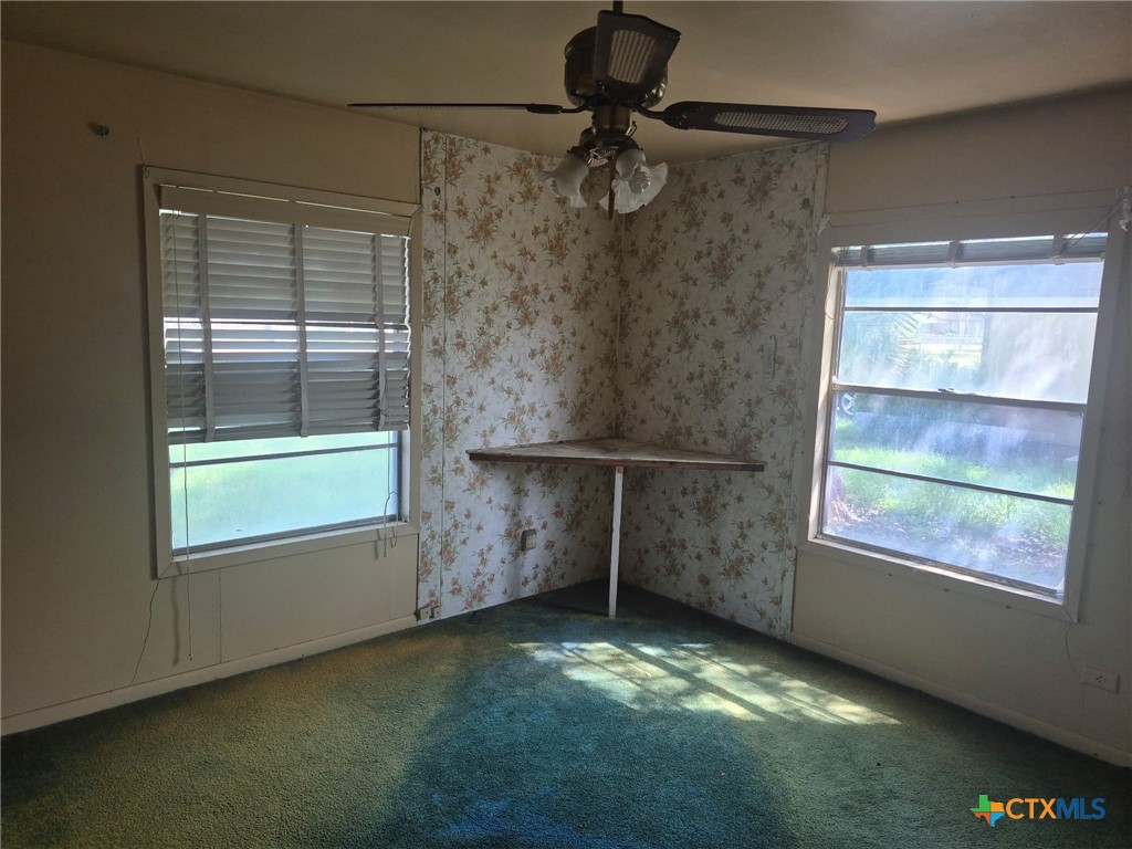 404 Svoboda Street Property Photo 21