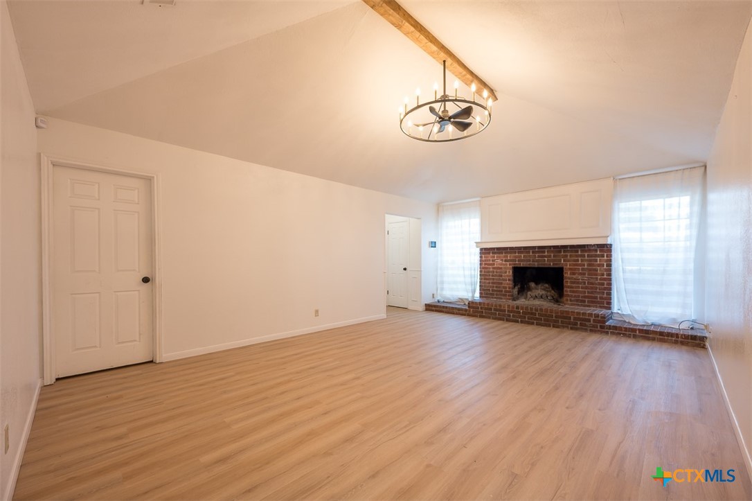 5202 Birdcreek Drive Property Photo 8