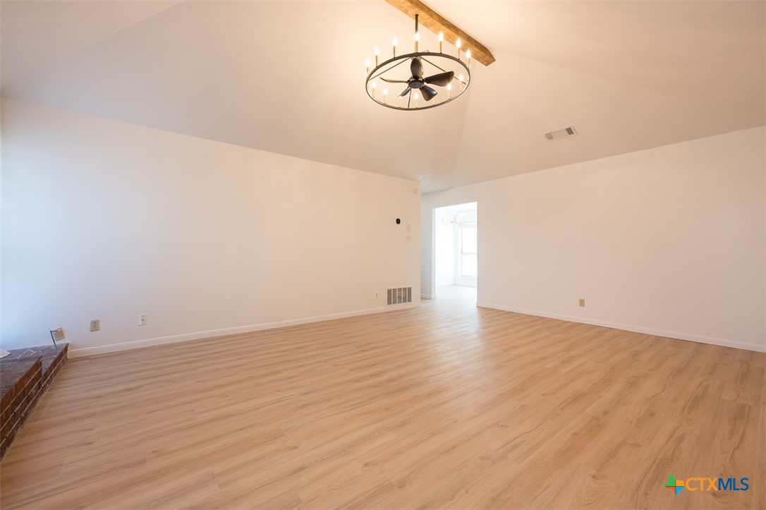 5202 Birdcreek Drive Property Photo 10