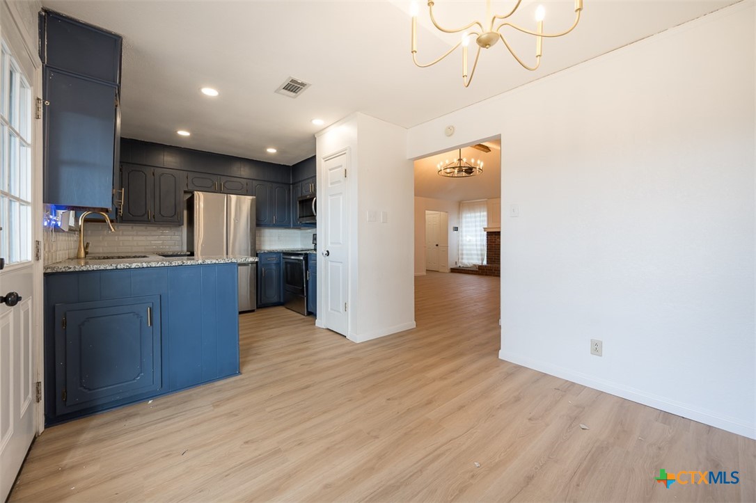 5202 Birdcreek Drive Property Photo 13
