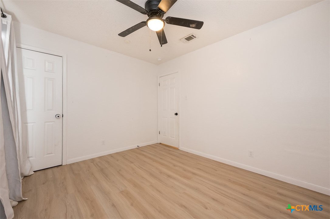 5202 Birdcreek Drive Property Photo 19