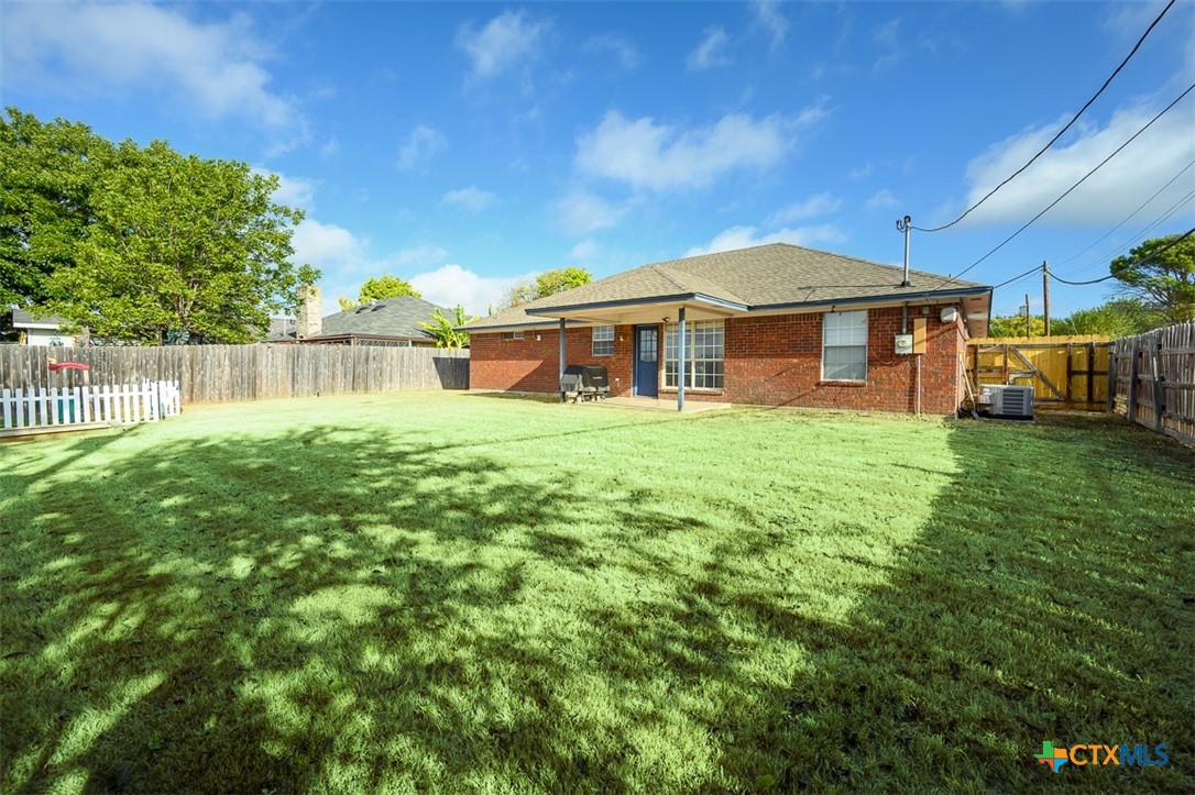 5202 Birdcreek Drive Property Photo 23