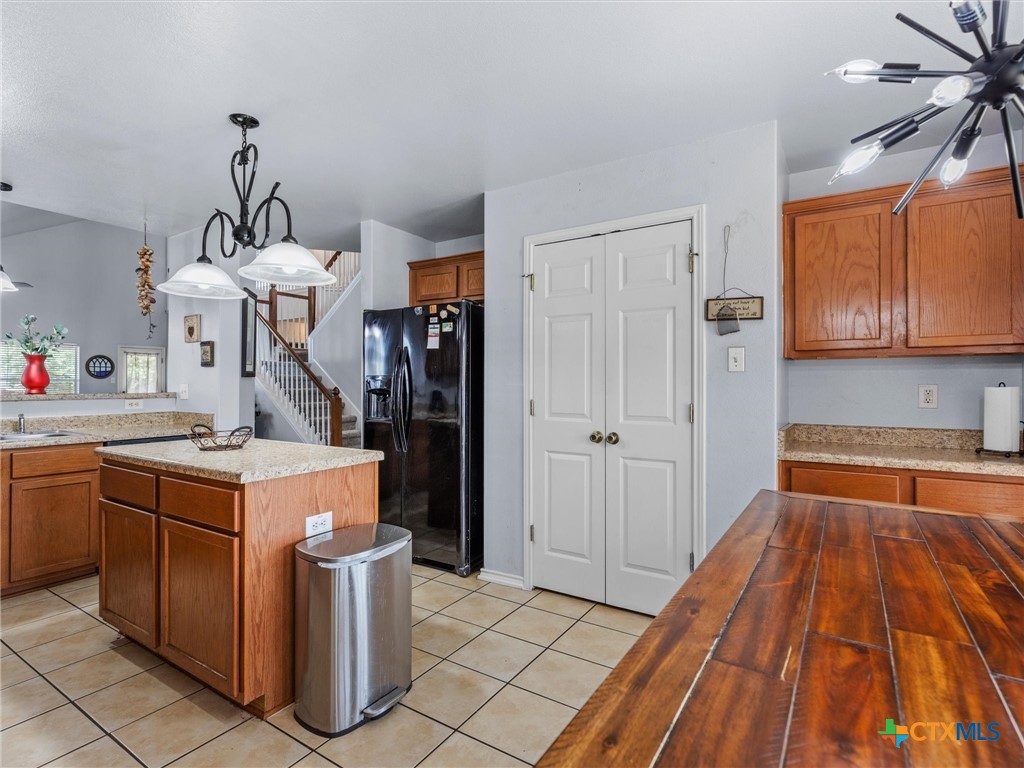 2449 Harris Circle Property Photo 11