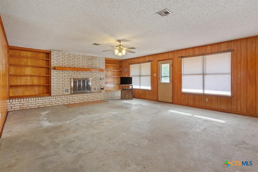 2300 County Road 147 Property Photo 18