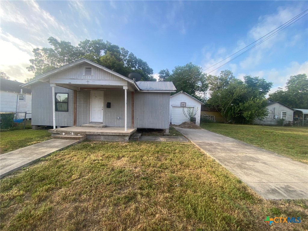 1005 Pine Street Property Photo 2