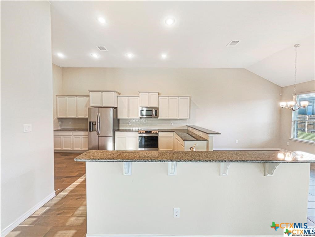 4702 Guildford Drive Property Photo 9