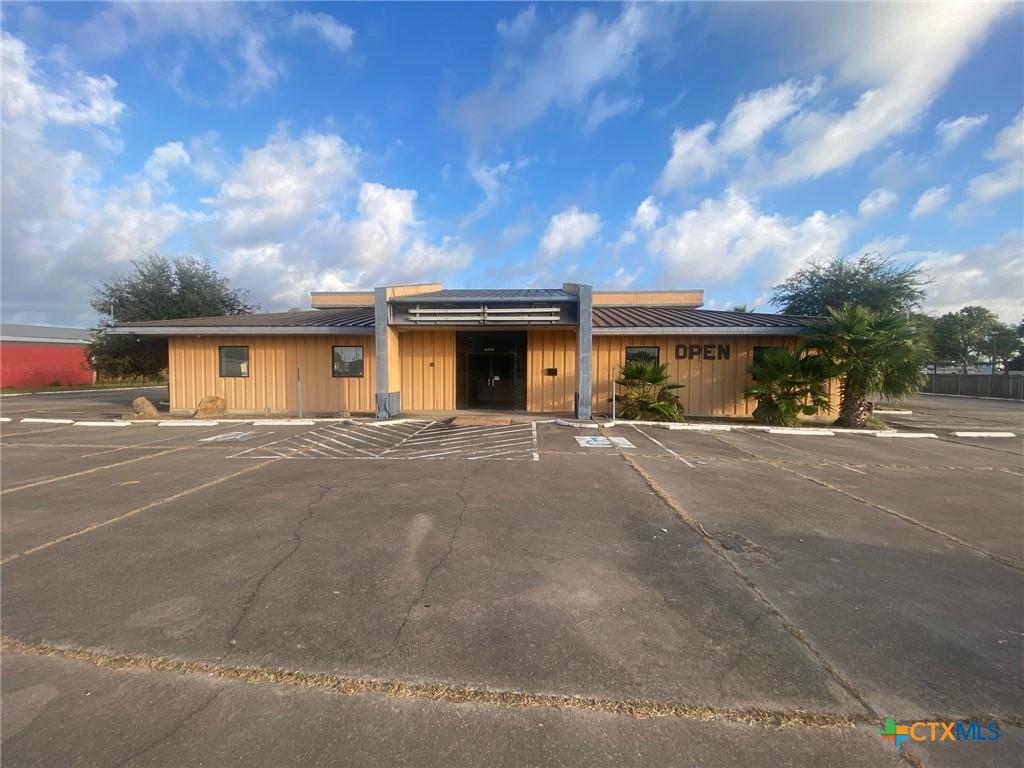 3402 Houston Highway Property Photo 1