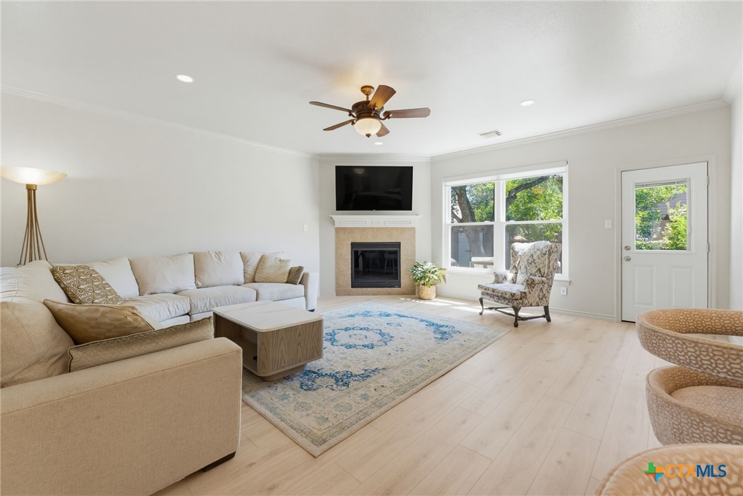 1806 Nicholas Zane Drive Property Photo 6