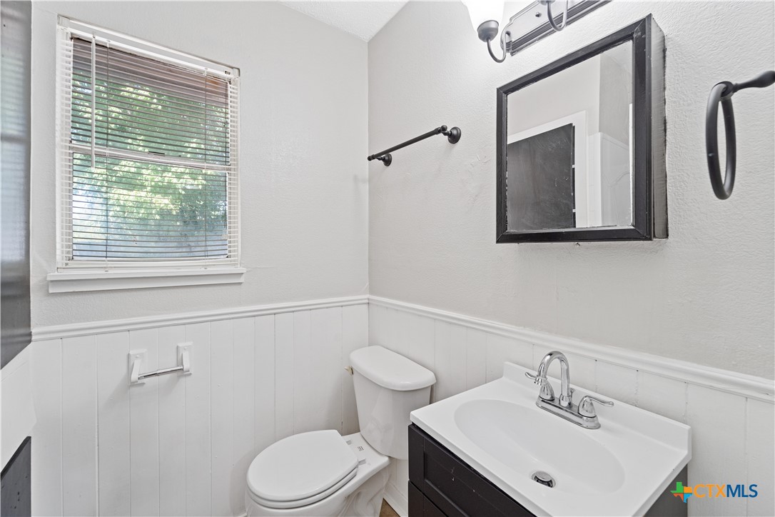 206 Cottonwood Drive Property Photo 11