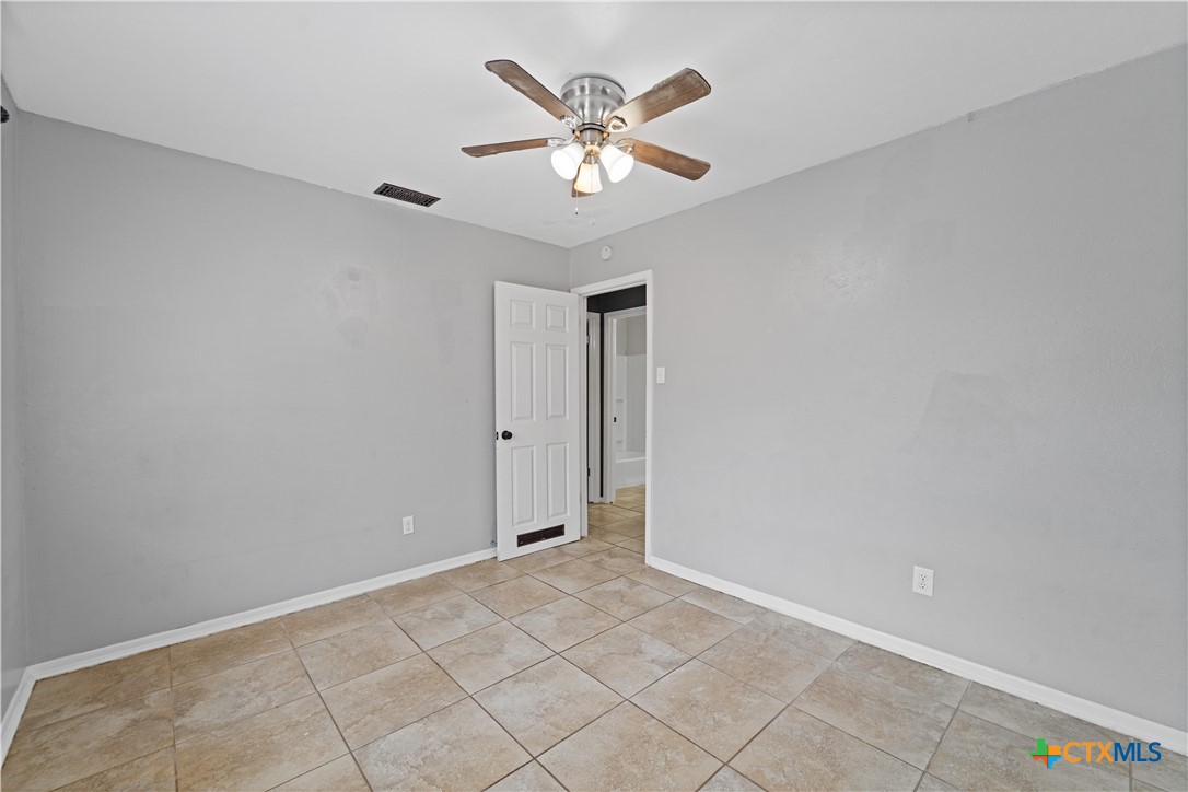 206 Cottonwood Drive Property Photo 16