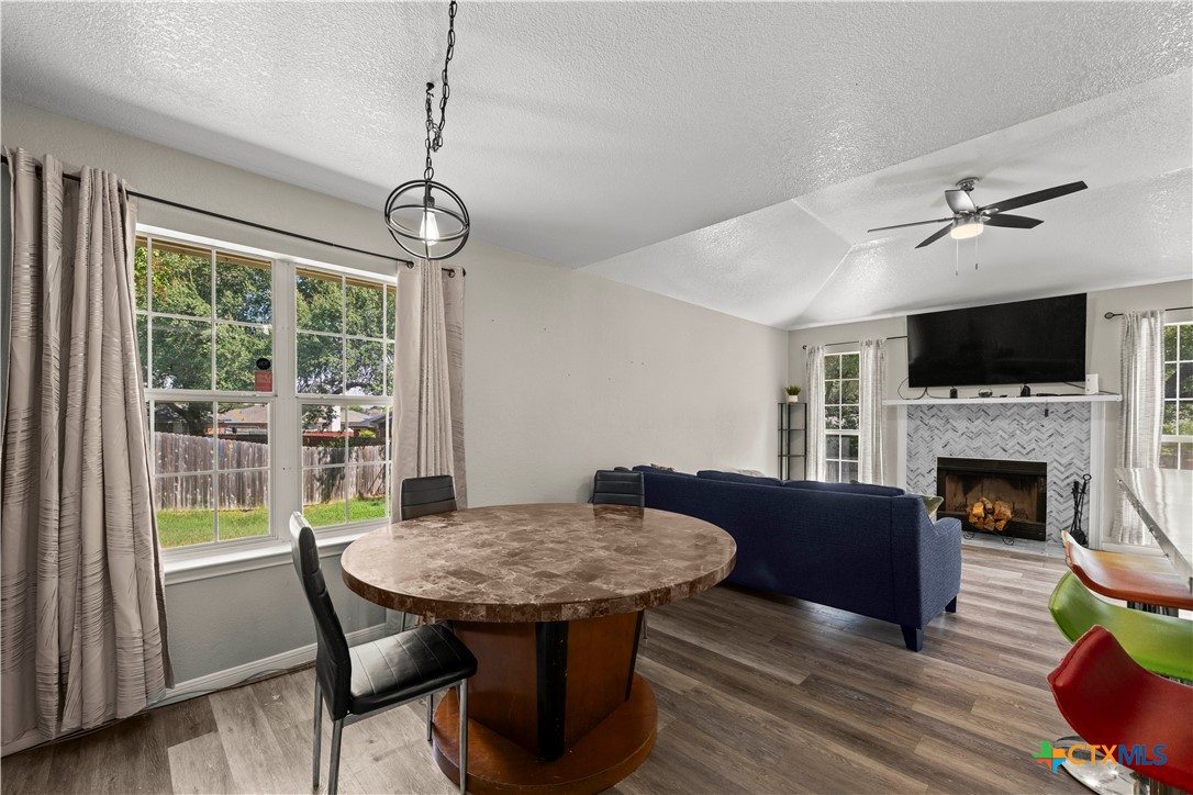 5104 Leaning Oak Drive Property Photo 19