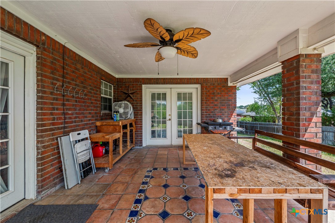 5104 Leaning Oak Drive Property Photo 28