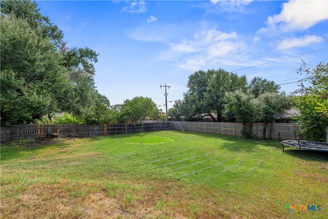 5104 Leaning Oak Drive Property Photo 30