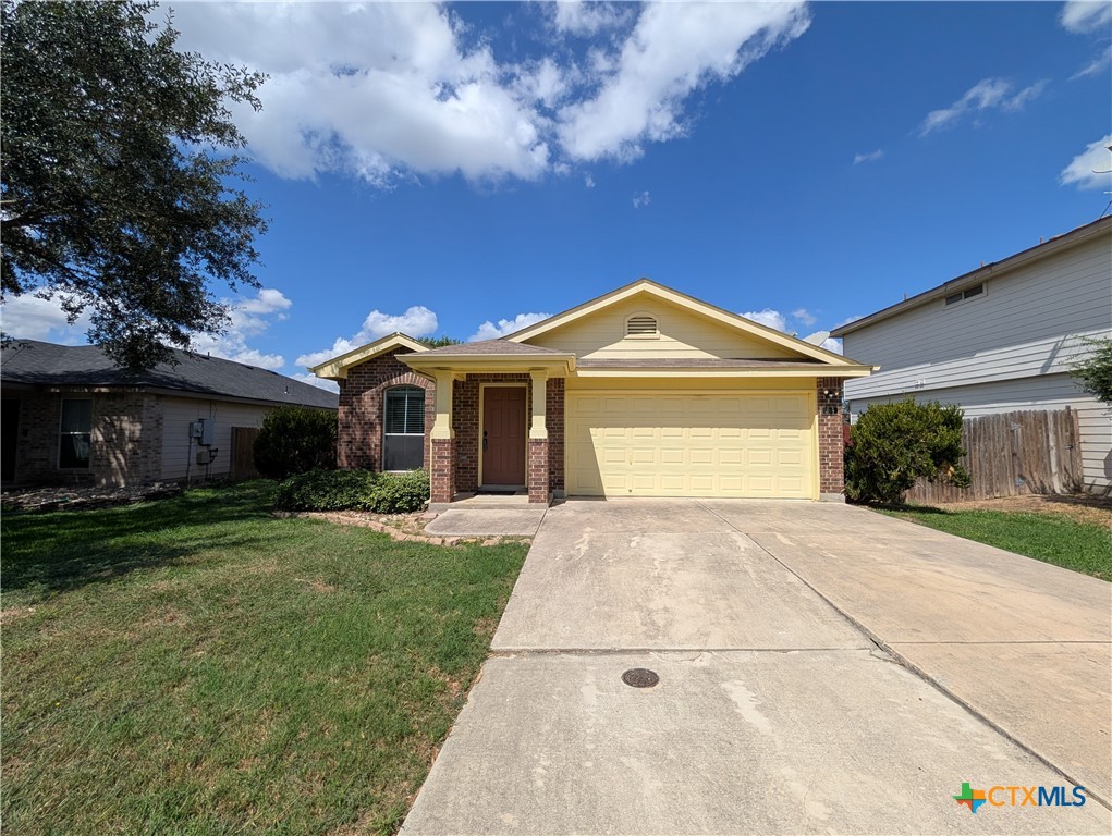 369 Starling Creek Property Photo 2