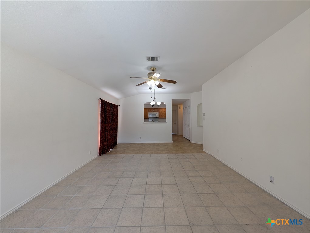 369 Starling Creek Property Photo 3