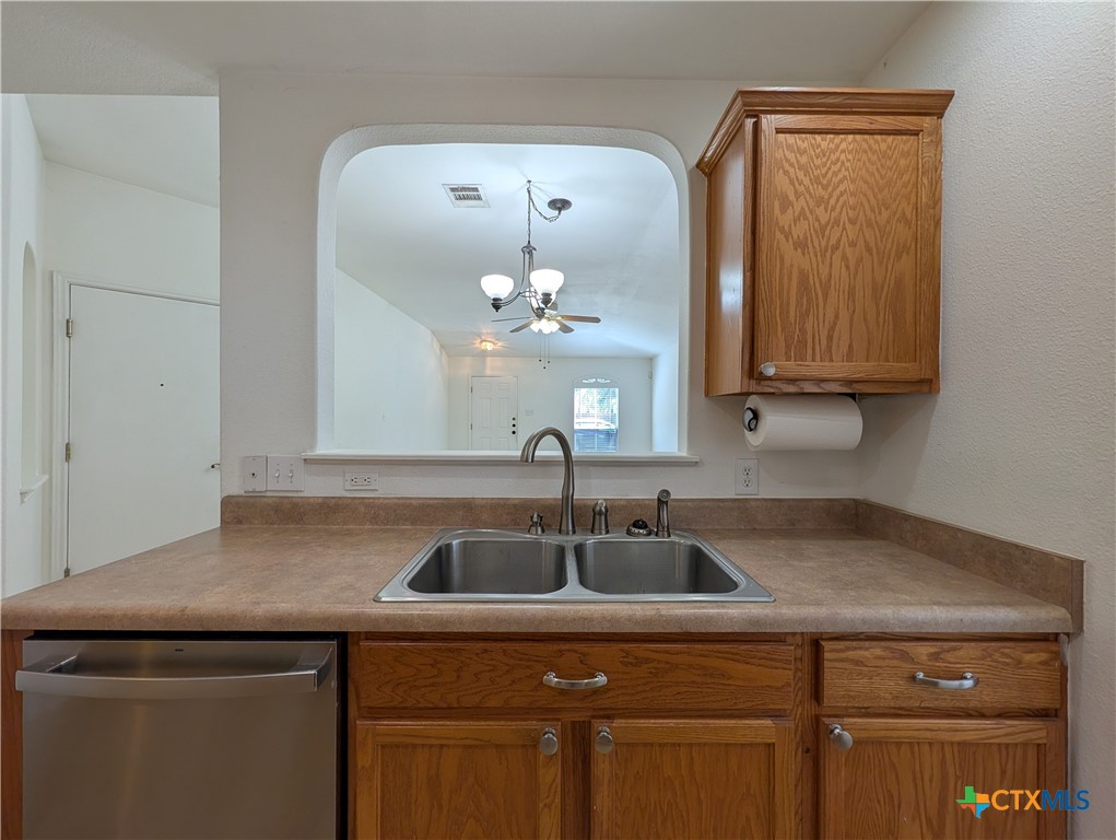 369 Starling Creek Property Photo 9