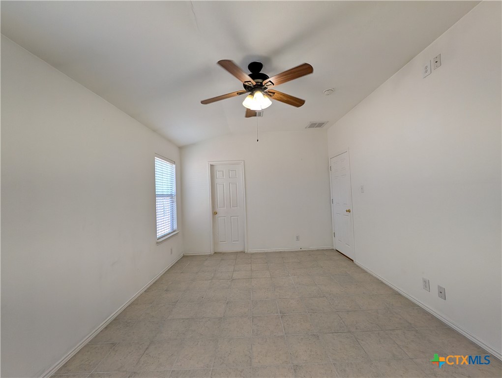 369 Starling Creek Property Photo 14