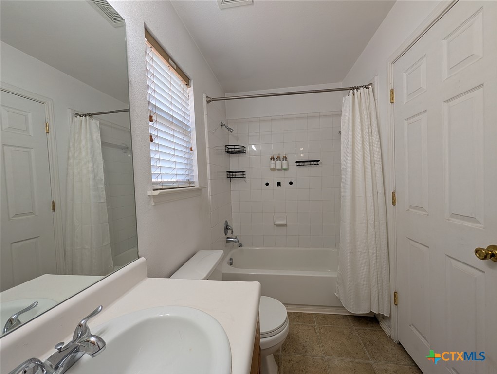 369 Starling Creek Property Photo 17