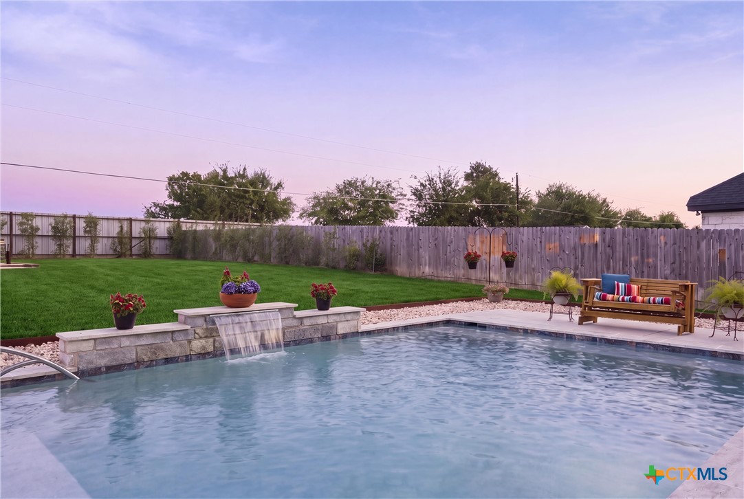8151 Travertine Lane Property Photo 2