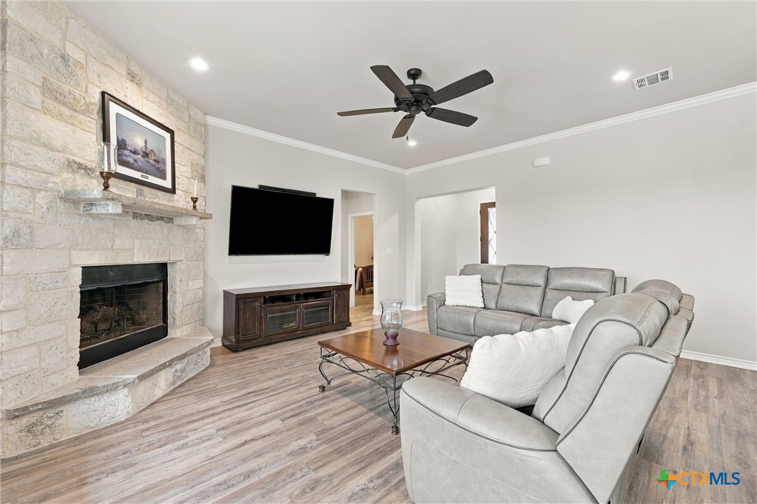 8151 Travertine Lane Property Photo 6