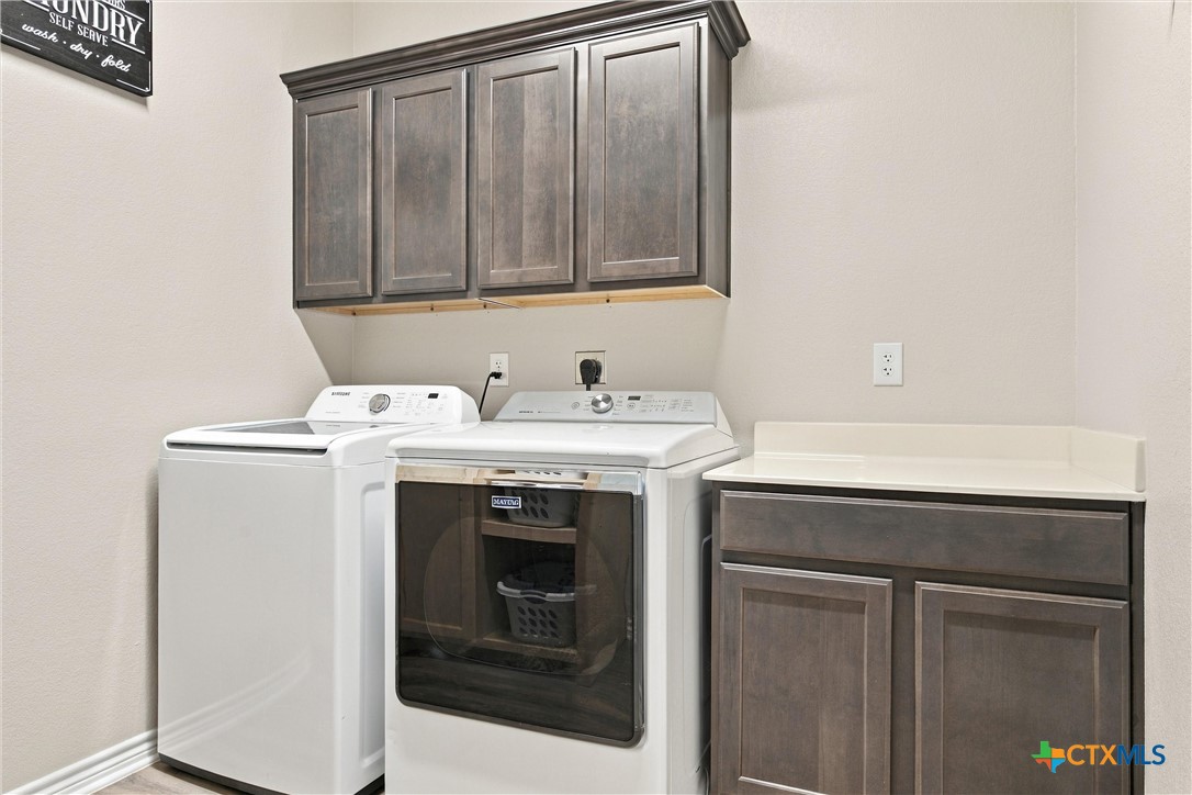 8151 Travertine Lane Property Photo 14