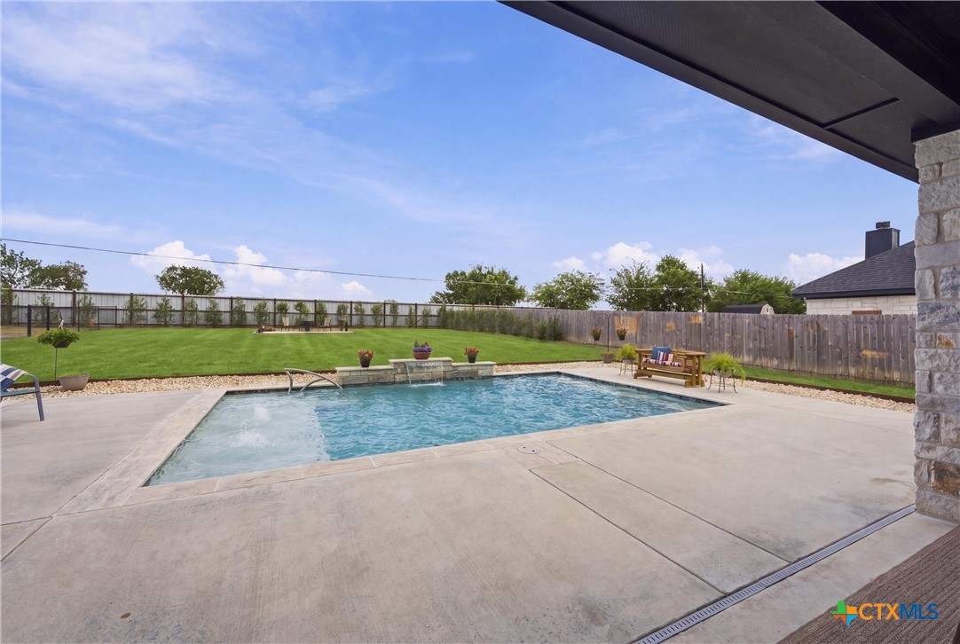 8151 Travertine Lane Property Photo 28