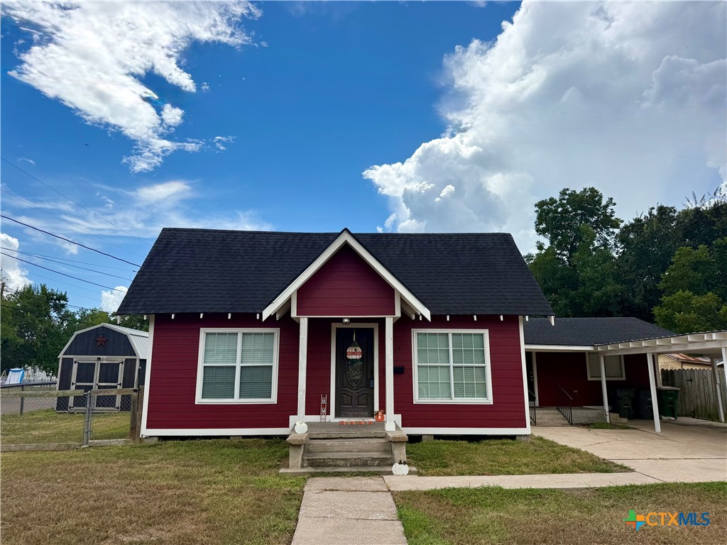 807 Pine Street Property Photo 1