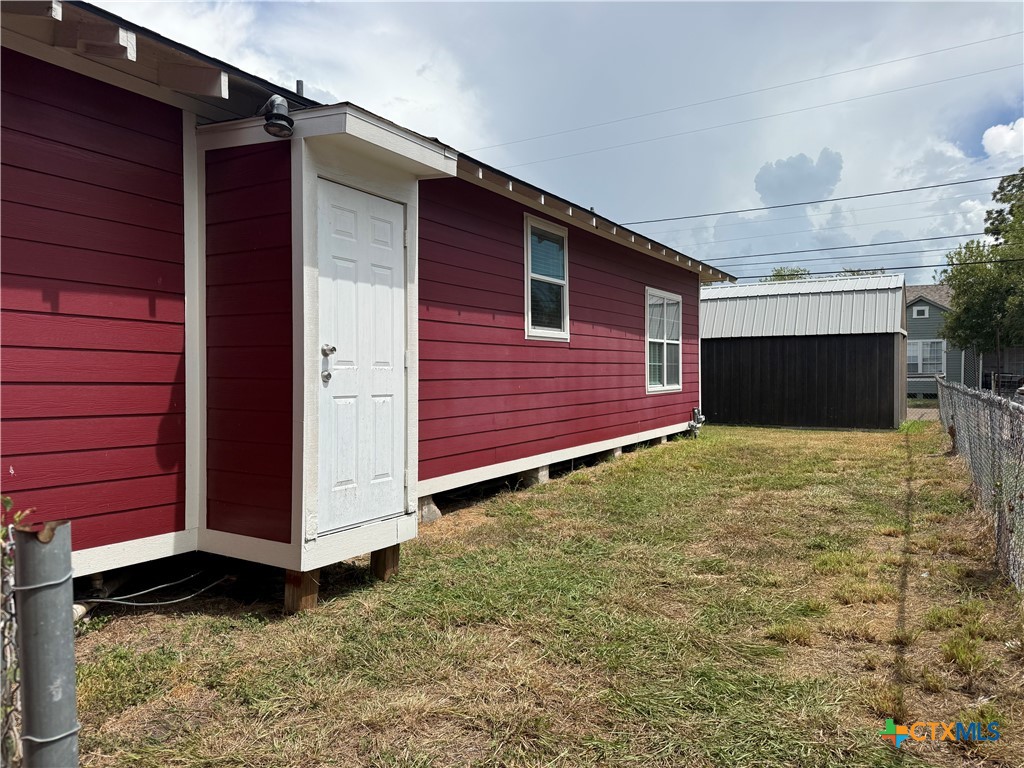 807 Pine Street Property Photo 26