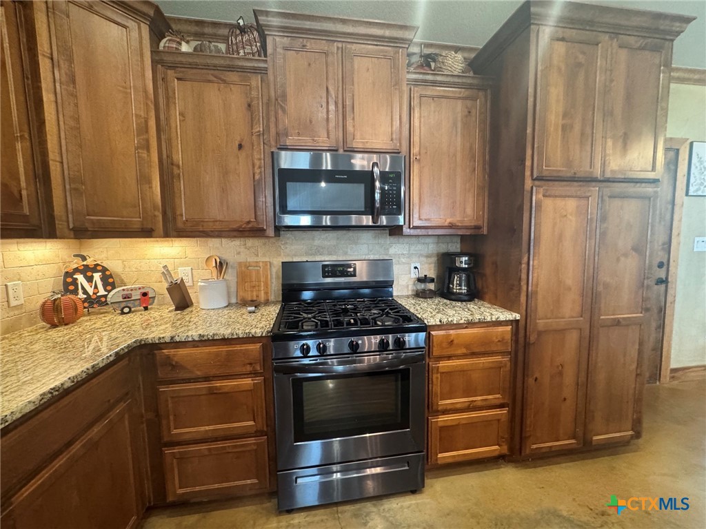 516 Cedar Mountain Road Property Photo 7