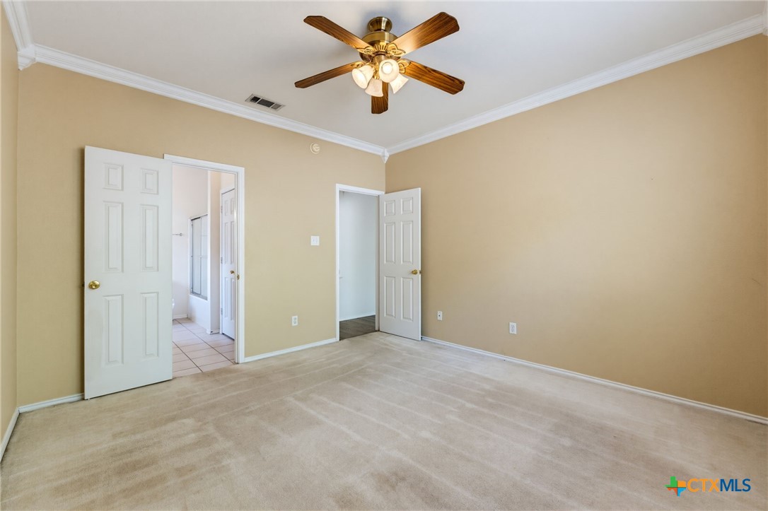 2416 Catawba Loop Property Photo 8