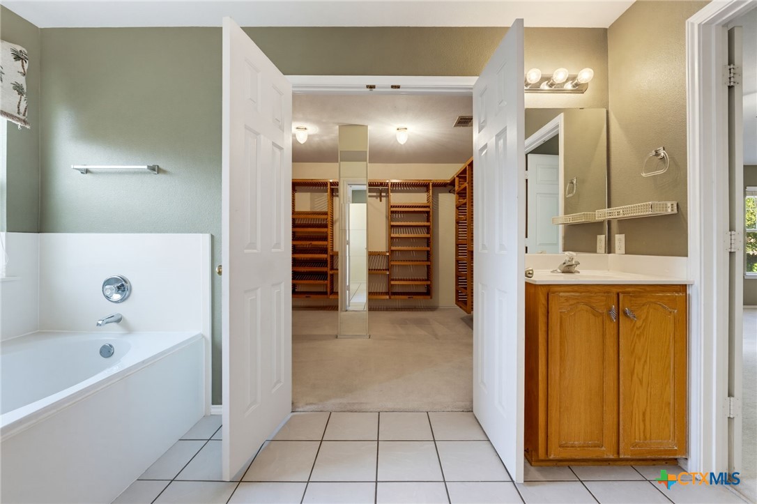 2416 Catawba Loop Property Photo 13