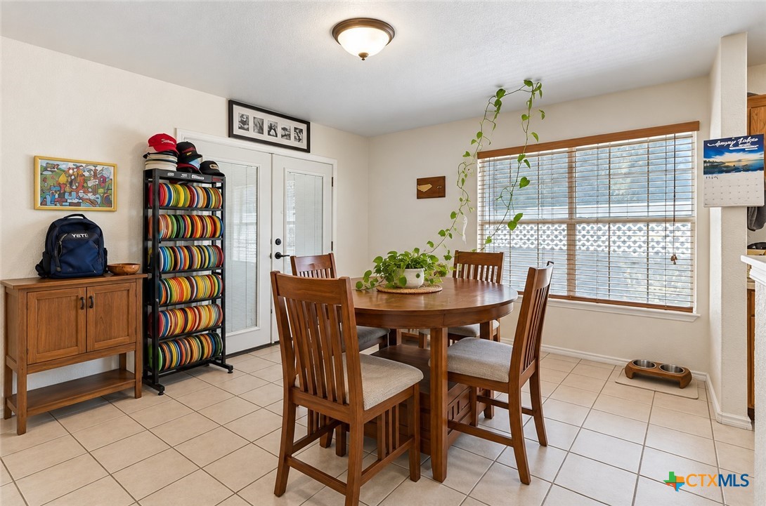 1157 Lasso Loop Property Photo 8