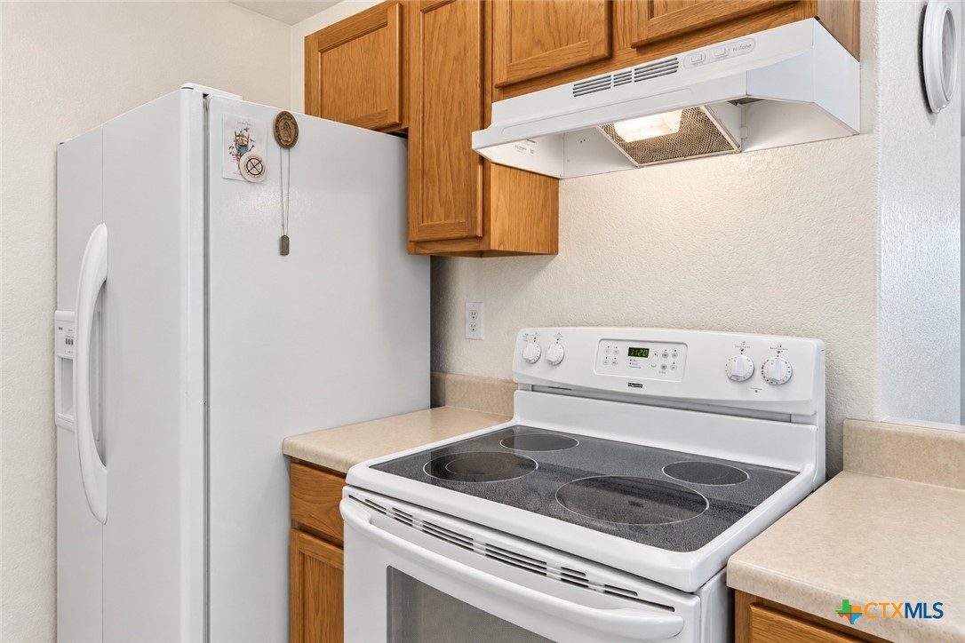 1157 Lasso Loop Property Photo 11