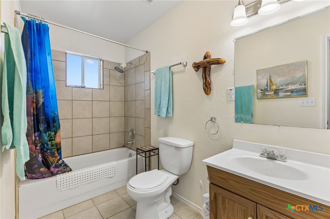 1157 Lasso Loop Property Photo 16