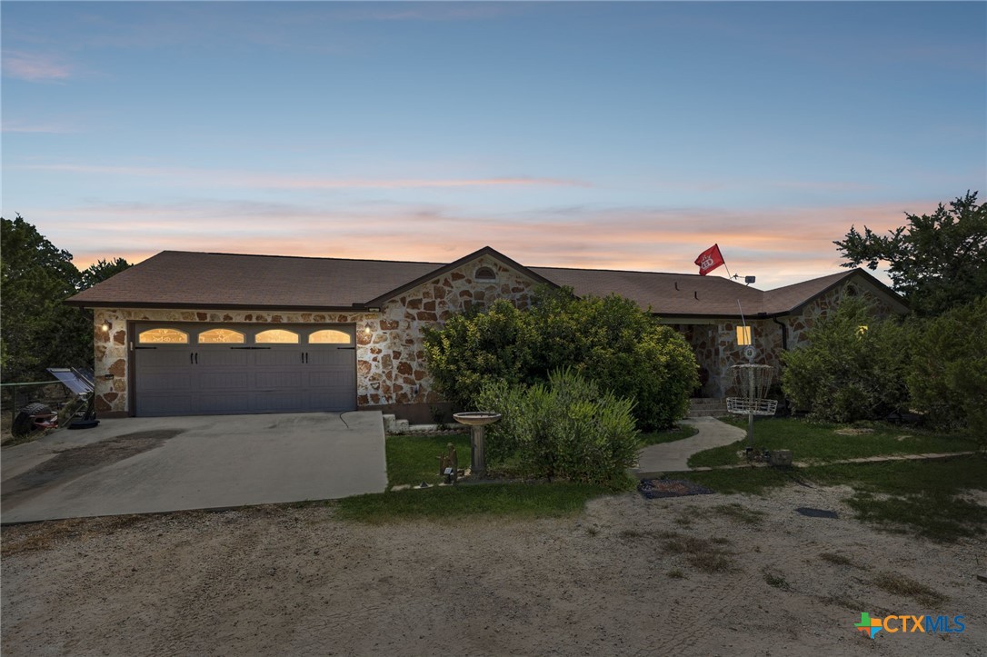 1157 Lasso Loop Property Photo 21