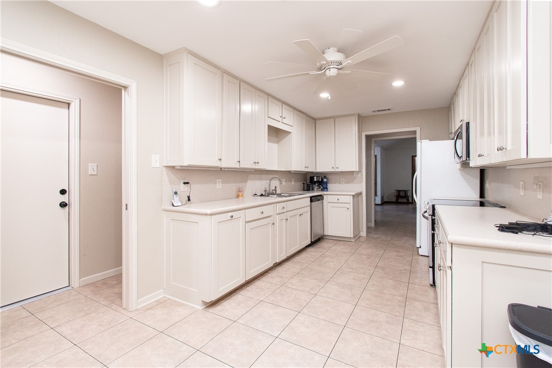 13302 Estate Trail Property Photo 10