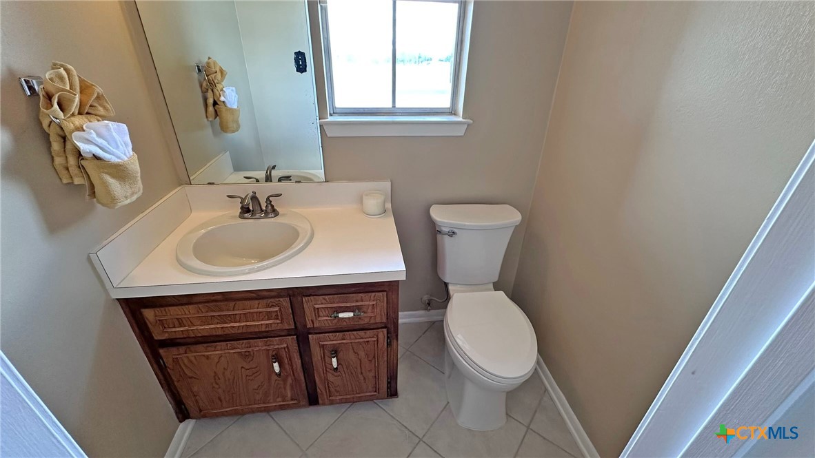 517 S Roy Reynolds Drive Property Photo 16