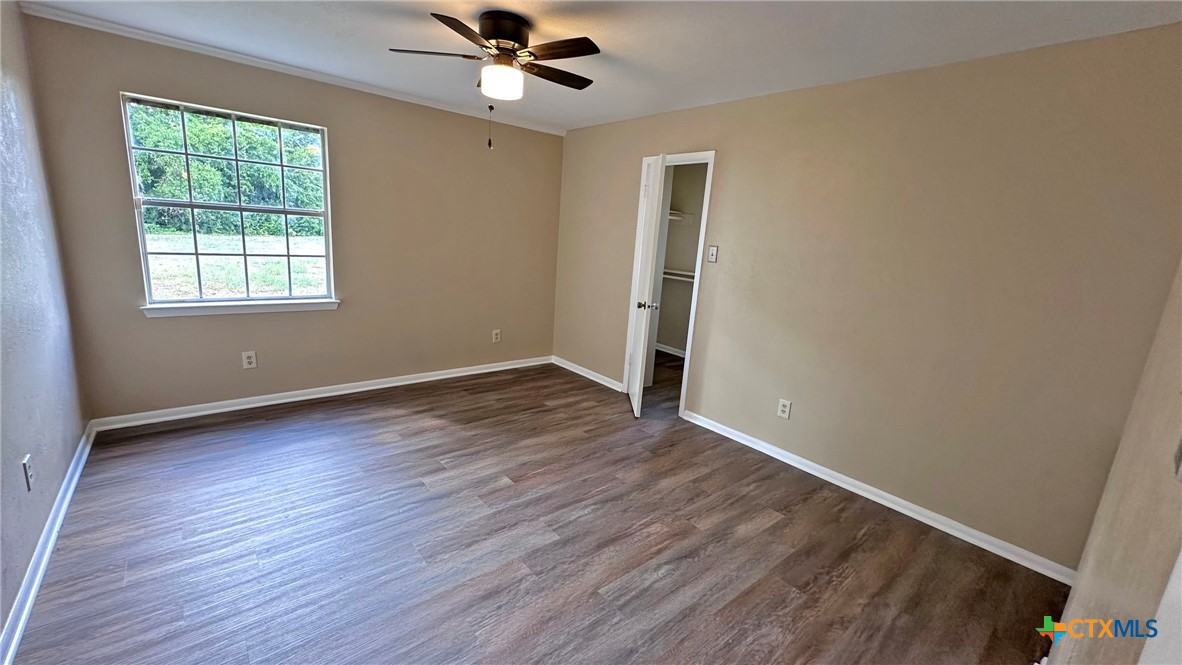 517 S Roy Reynolds Drive Property Photo 26