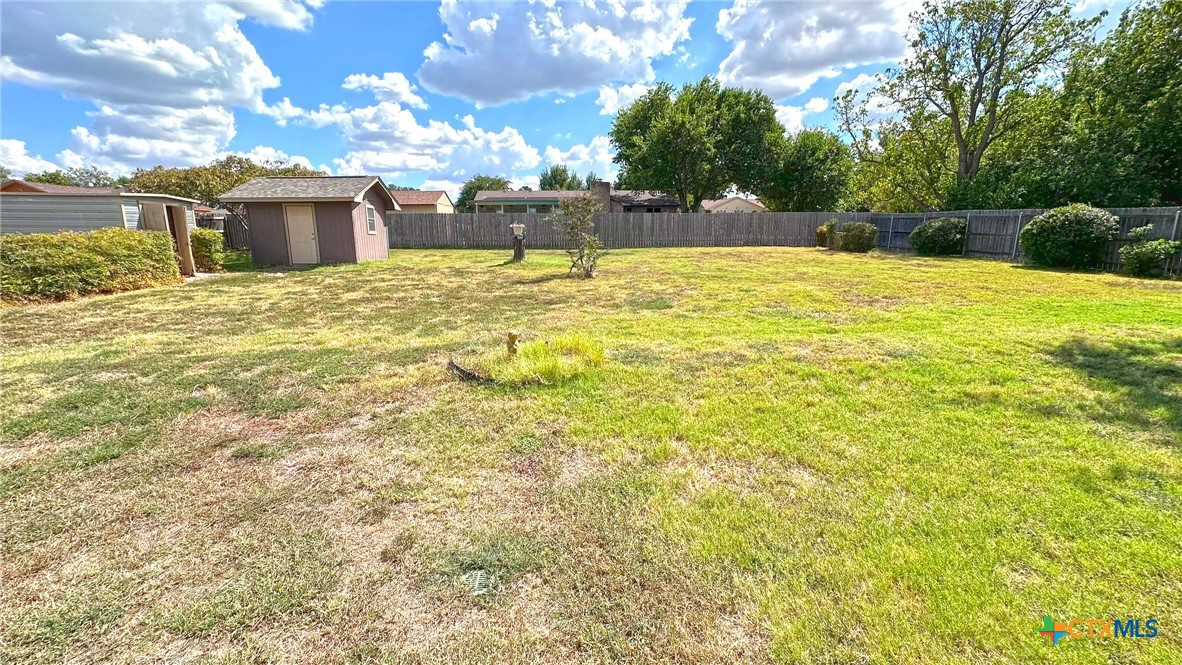 517 S Roy Reynolds Drive Property Photo 36
