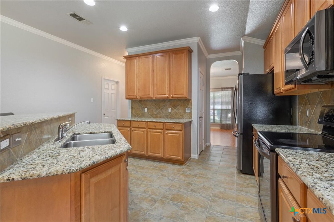 6101 Cobalt Lane Property Photo 9