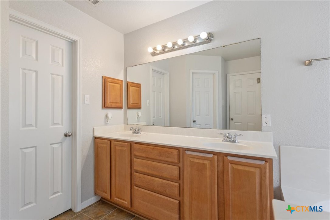6101 Cobalt Lane Property Photo 15